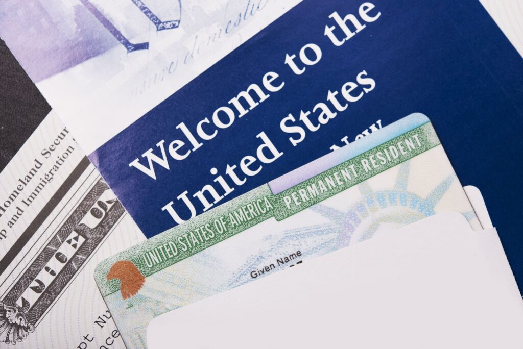 Грин-карта в США: какие документы нужны?
