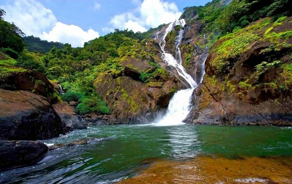 водопад Дудхсагар на Гоа